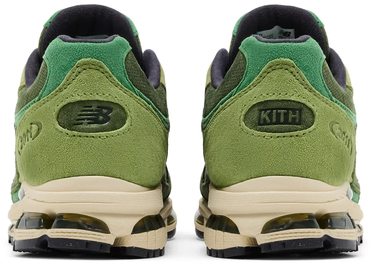 U20117ZT U20117ZT KITH Ã New Balance 2011 Juniper/Bronze Green (Men's)