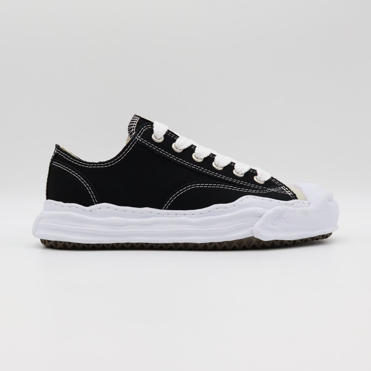 A05FW702-black Maison MIHARA YASUHIRO HANK Original Sole Canvas Low Cut (Men's)