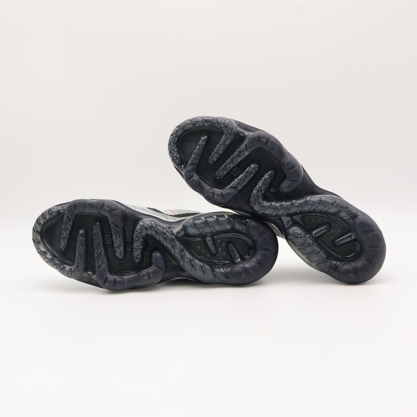DV1678-013 Nike Air VaporMax 2023 Flyknit Light Grey Crimson (Men's)