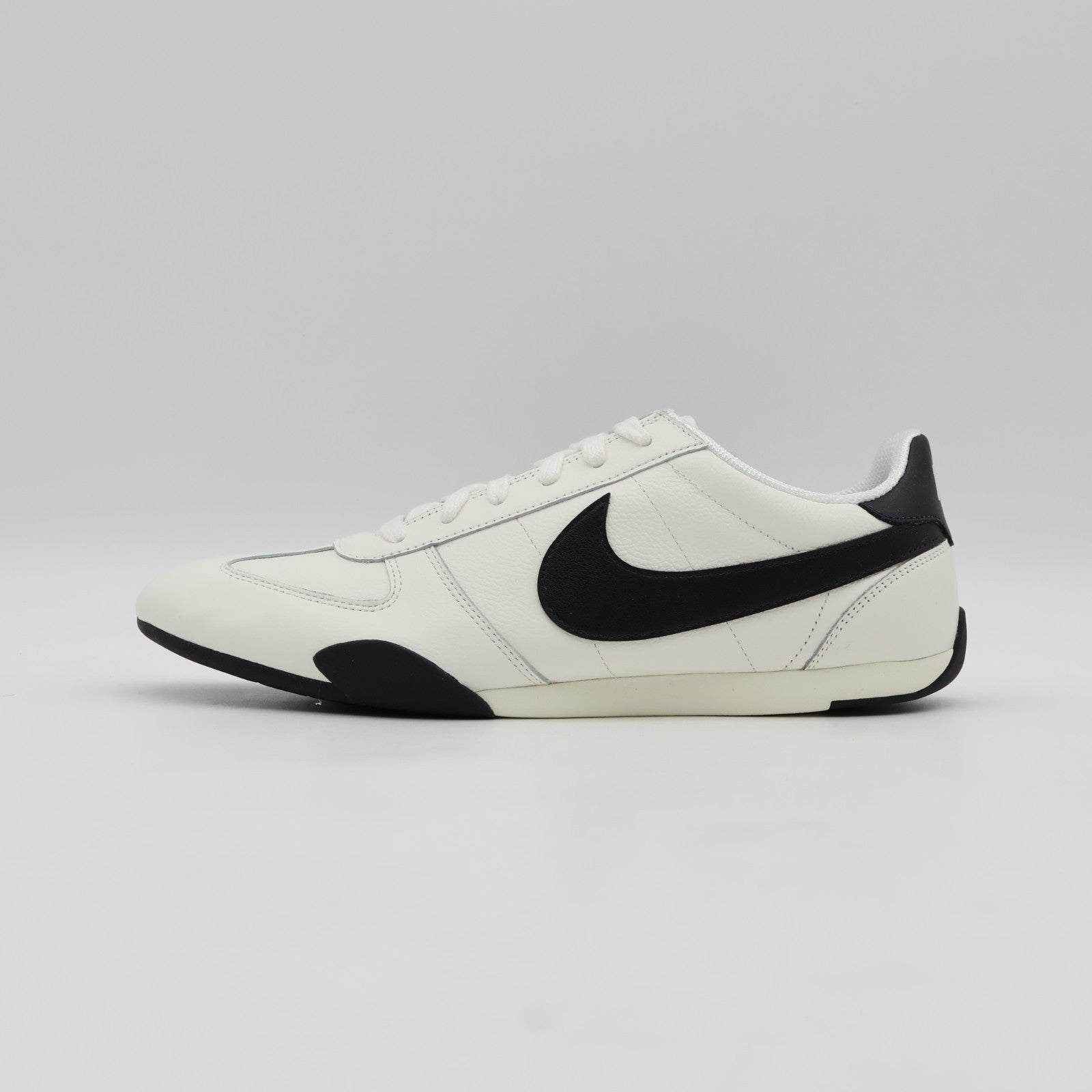 IB7102-100 Nike Women's Sprint Sister SailBlack (Women's)