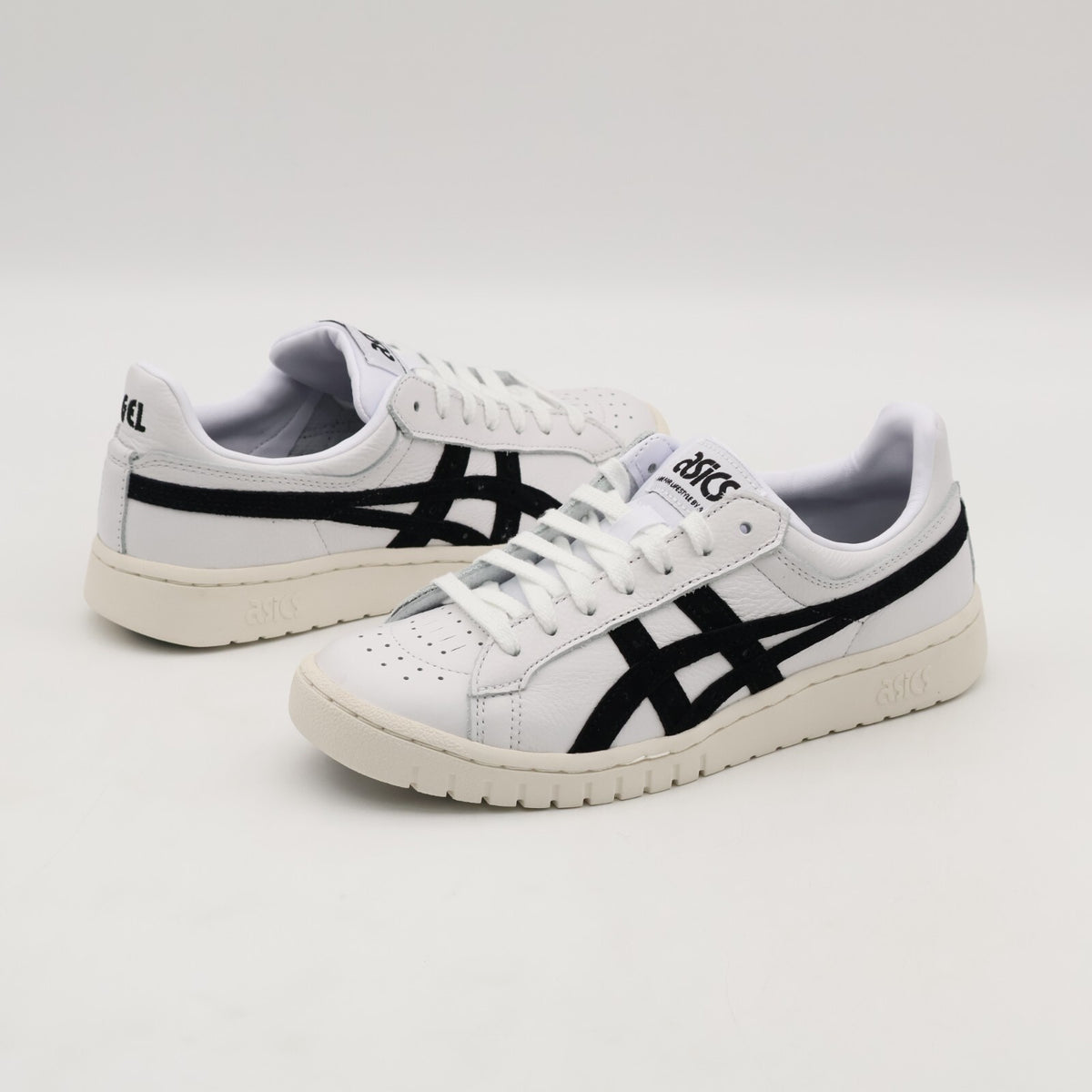 1201A662-101 Asics Gel-PTG Point Getter Low Top White Black (Men's)