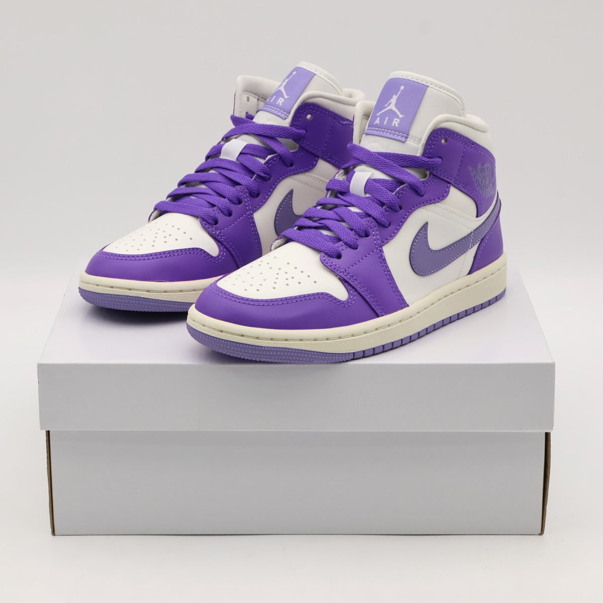 BQ6472-504 Nike Air Jordan 1 Mid Action Grape (Women's)