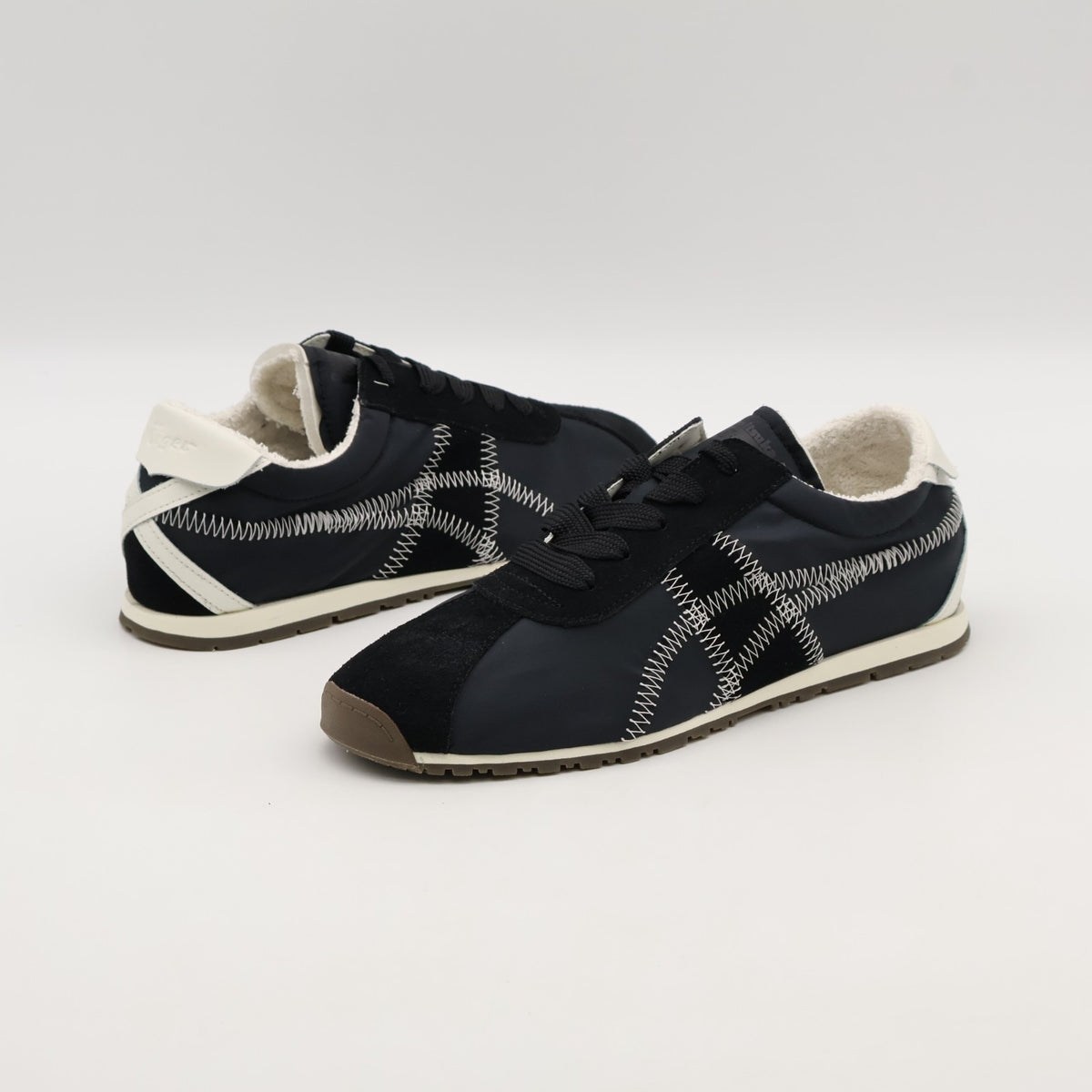 1183C317-001 Onitsuka Tiger Tiger Corsair A55 Black Cream (Men's)