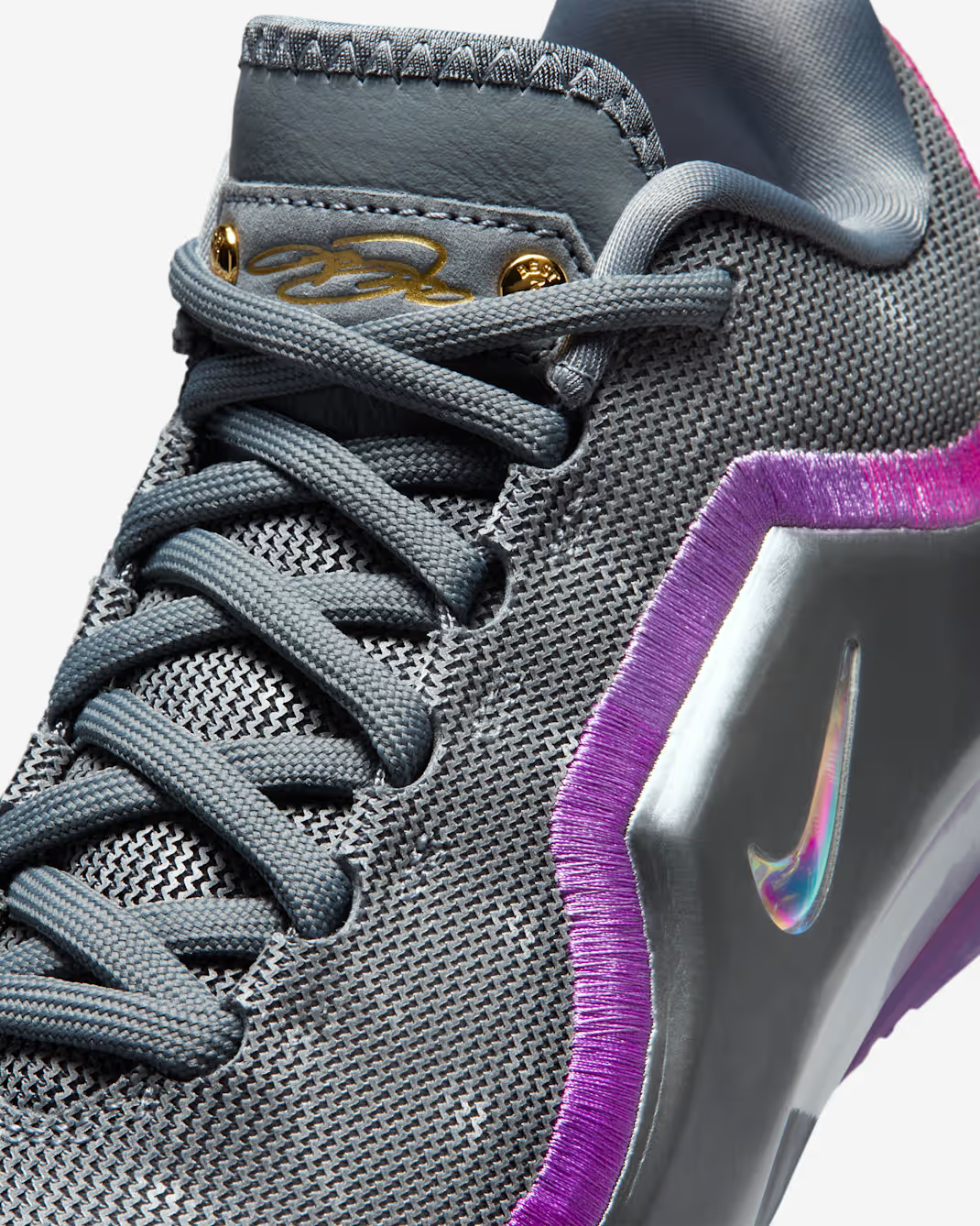 IM9006-001 Nike GS LeBron 23 Bubble Boy