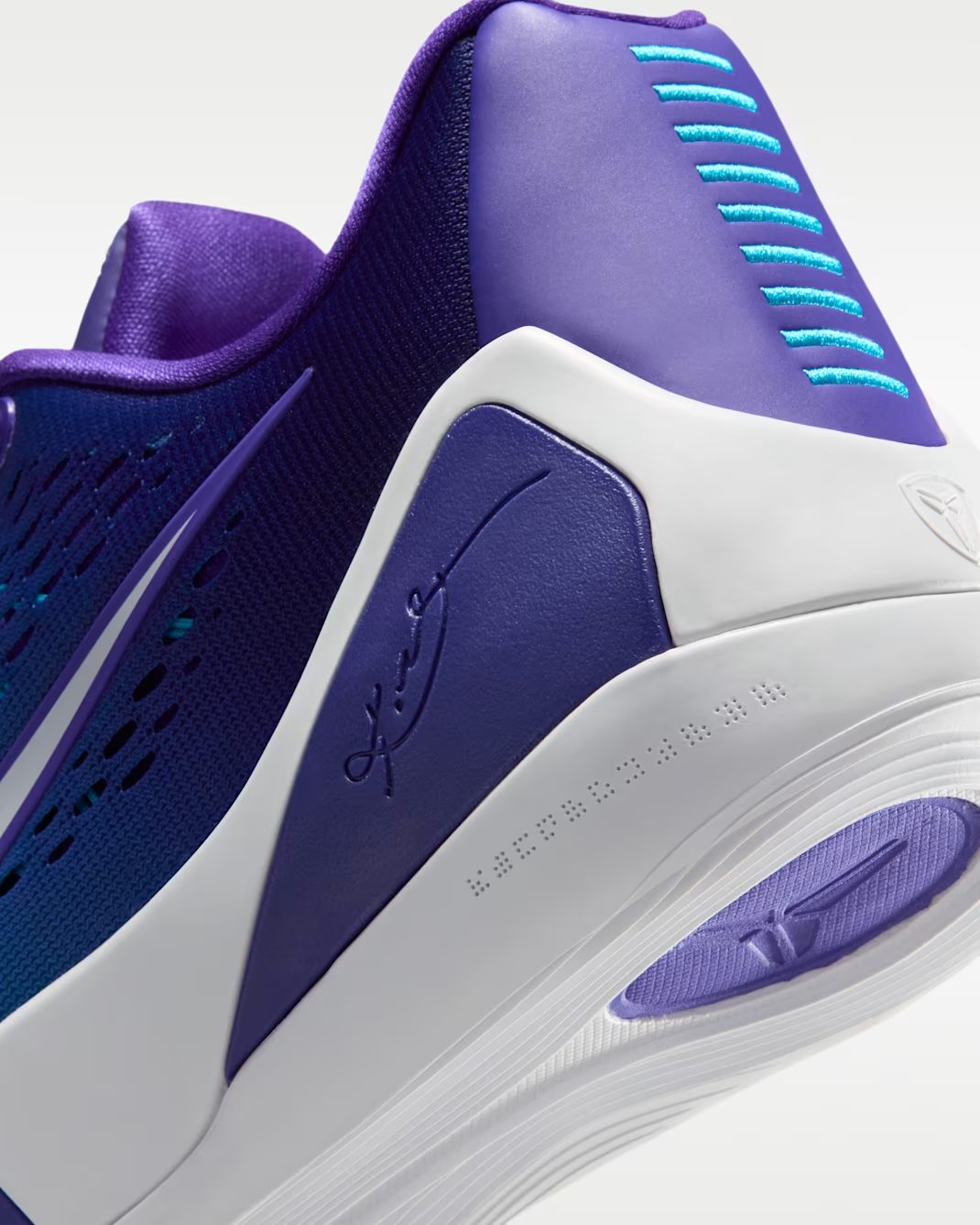 IM6119-500 Nike Kobe 9 Elite Low Protro Hornets (Men's)