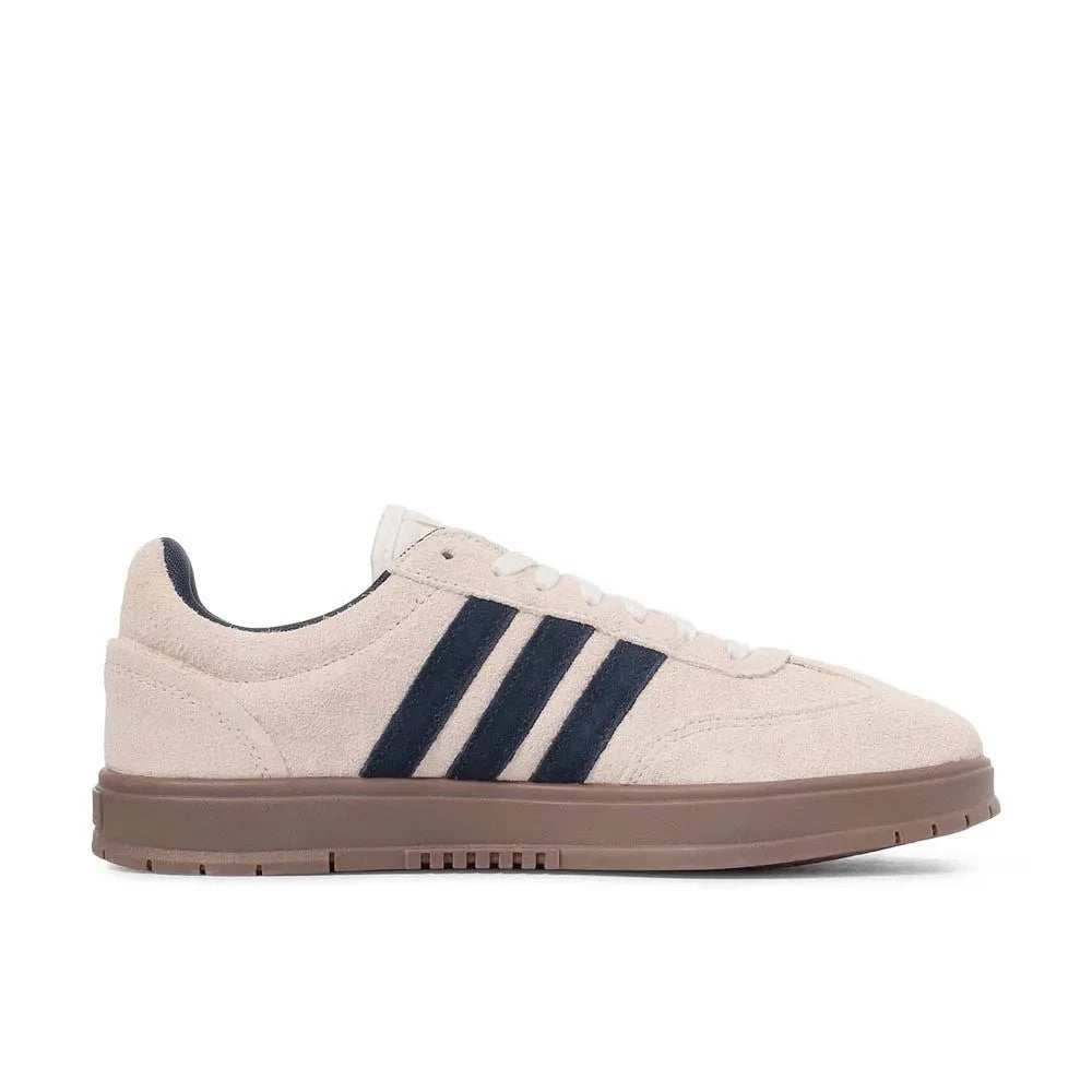 LB8421 adidas Gradas 2.0 (Women's)