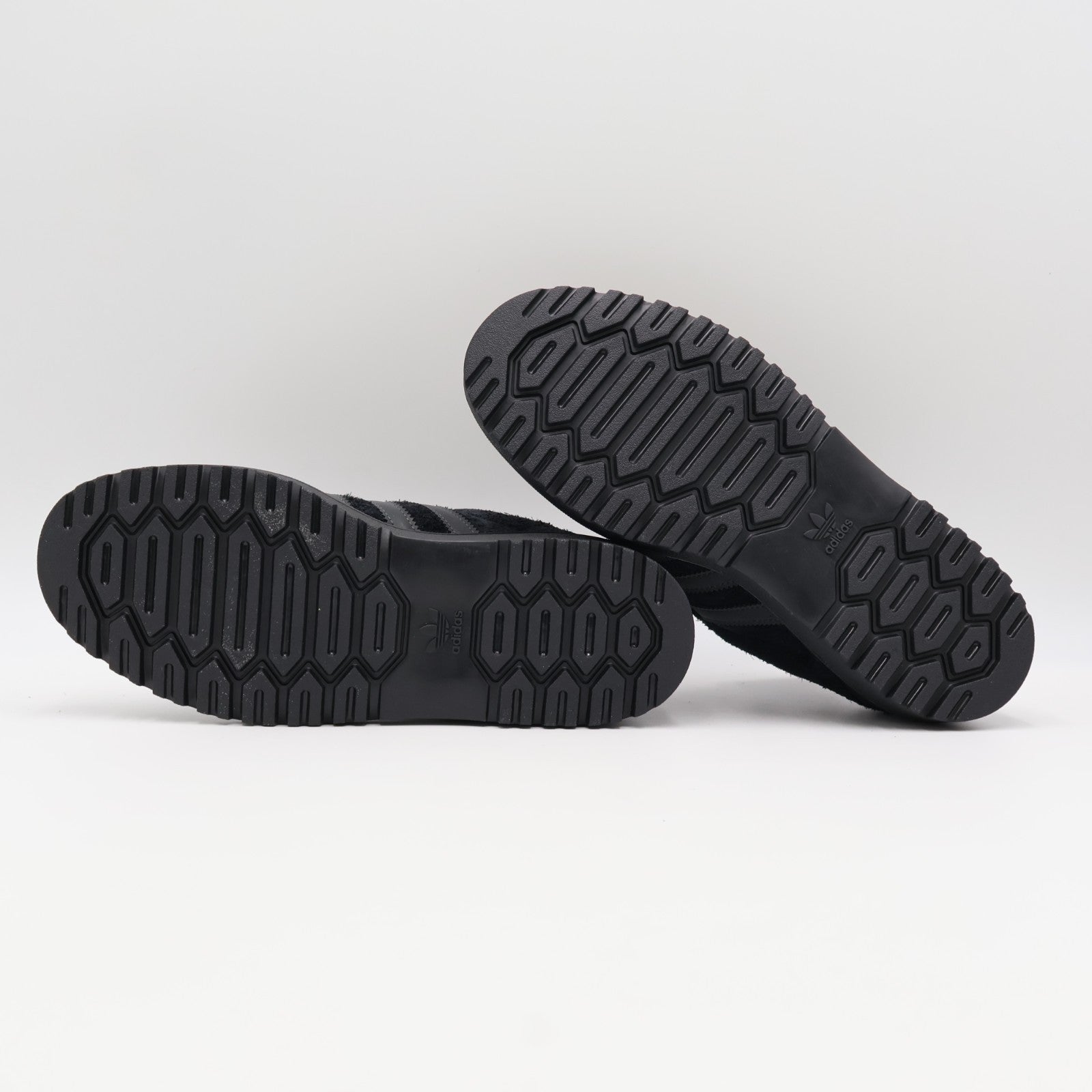 JR5704 adidas Originals Samba Winterized Core Black Carbon (Men's)