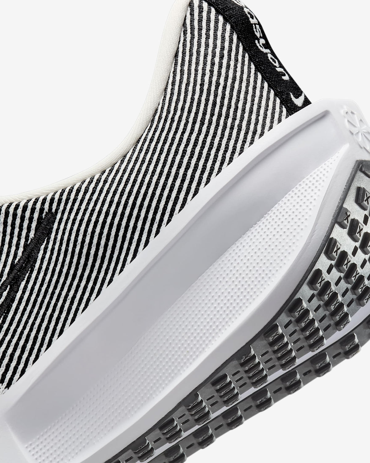 FV5590-002 Nike Interact Run EasyOn Phantom White Black (Men's)