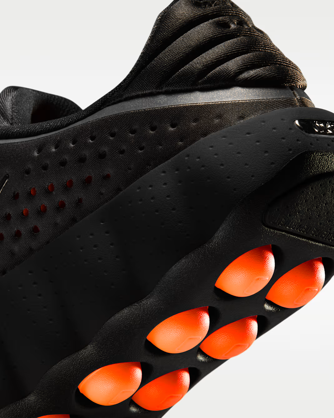 HQ4310-001 Nike Mind 002 Black/Hyper Crimson (Women's)