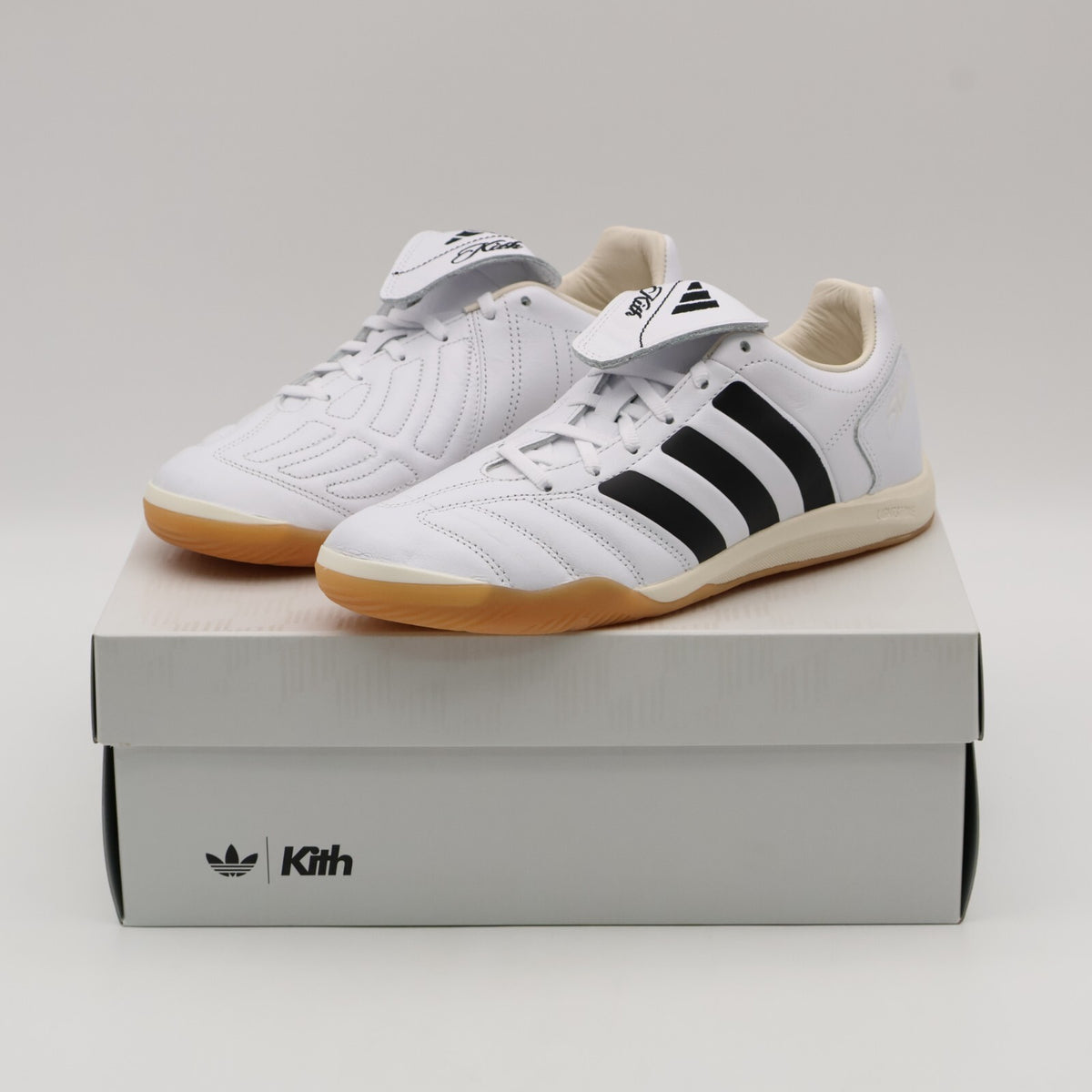 JS0727 Kith Ã adidas Football Predator 2002 IC White Black Gum (Men's)