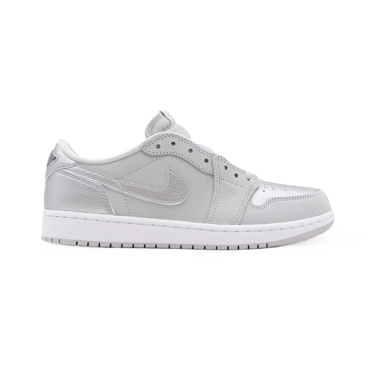 CZ0790-002 Nike Air Jordan 1 Retro Low OG Metallic Silver no Briefcase (Men's)