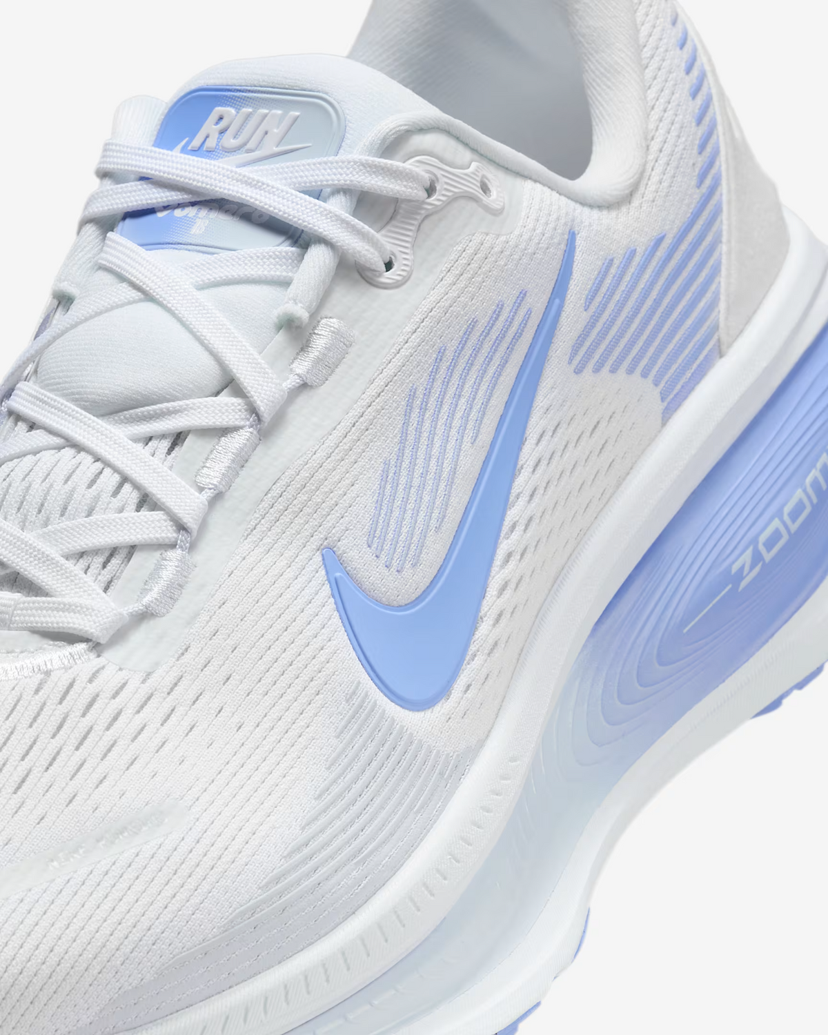 IF0515-104 Nike Vomero 18 Road Running Shoes Extra Wide White (Women's)