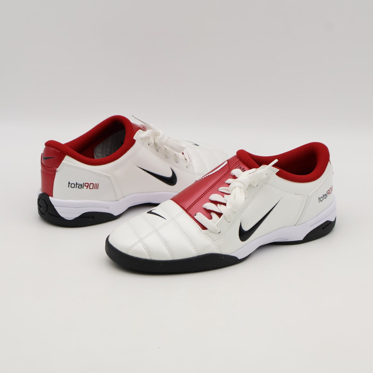 HQ2851-100 Nike Total 90 3 White Gym Red Black (Men's)