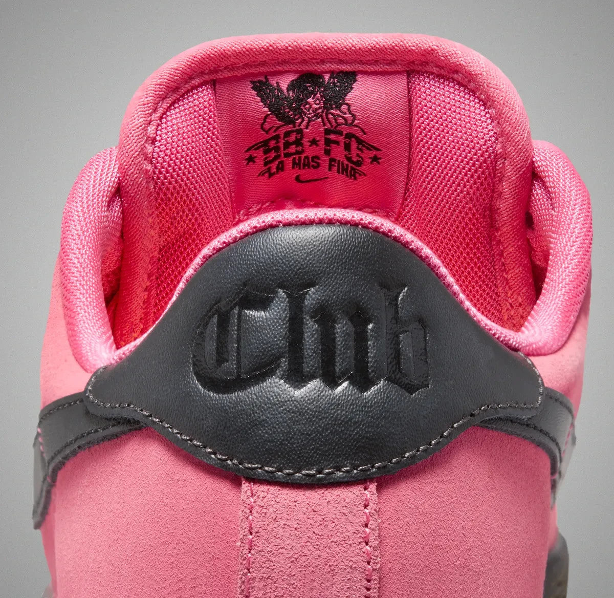 IQ8394-600 Nike SB Tennis Classic "Hyper Pink" (Unisex)