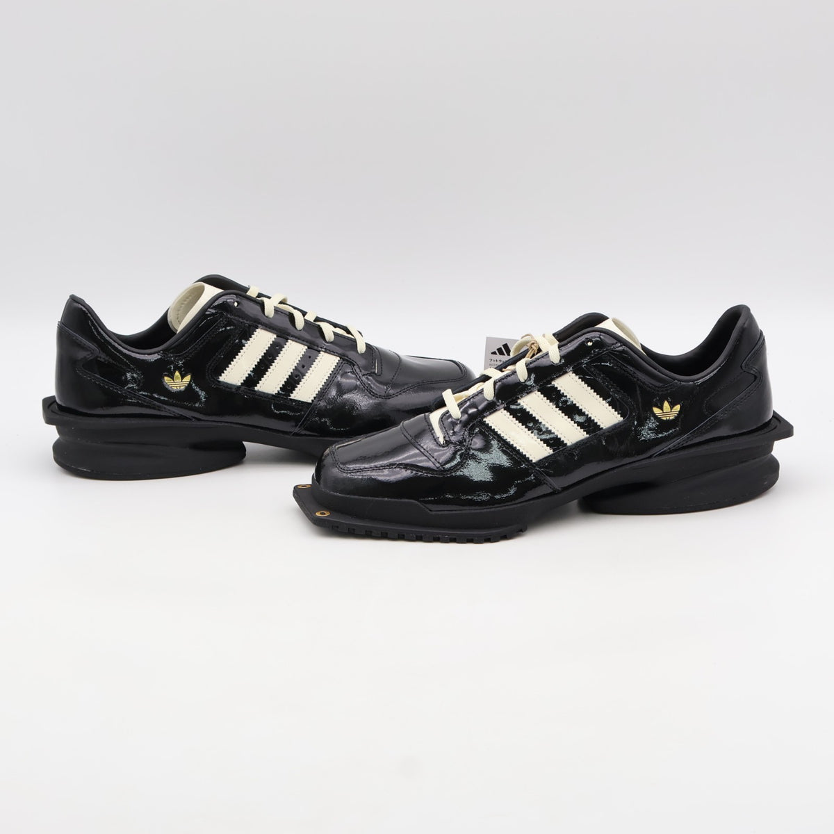 KI8452 adidas Forum Cubism Core Black/Cream White/Gold Metallic (Women's)