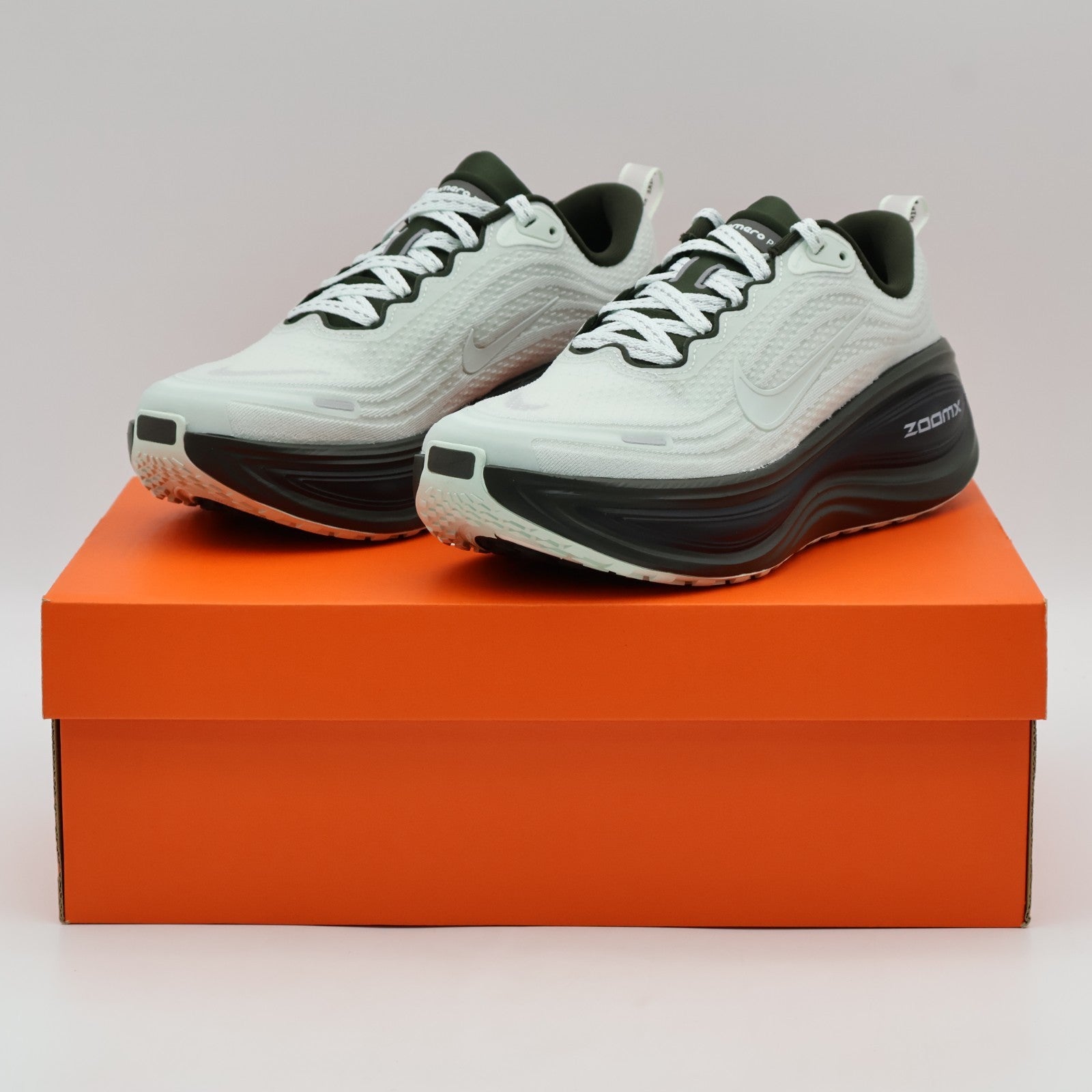 IM7659-394 Nike Vomero Plus SE Barely Green Sequoia Light Silver (Women's)