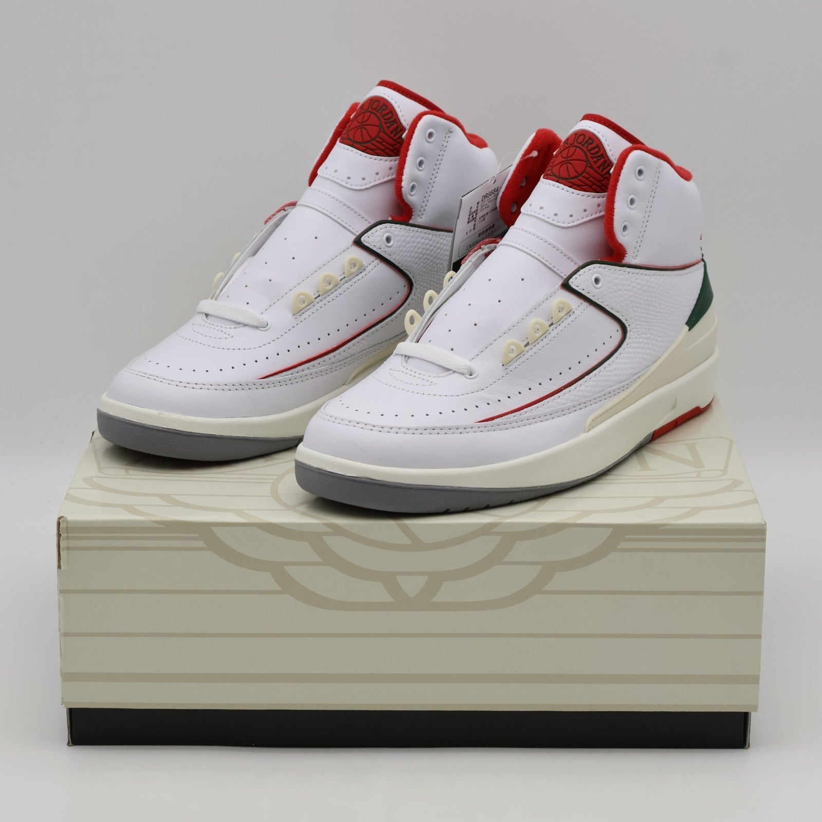 DR8884-101 Nike Air Jordan 2 Retro Origins (Men's)