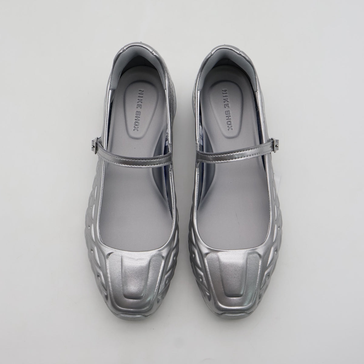IR5510-002 Nike Shox Z Calistra Metallic Silver (Women's)