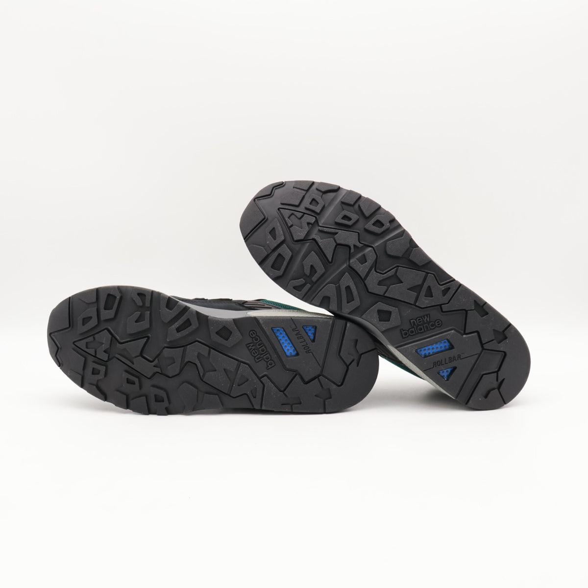 MT580VE2 New Balance 580 Black (Men's)