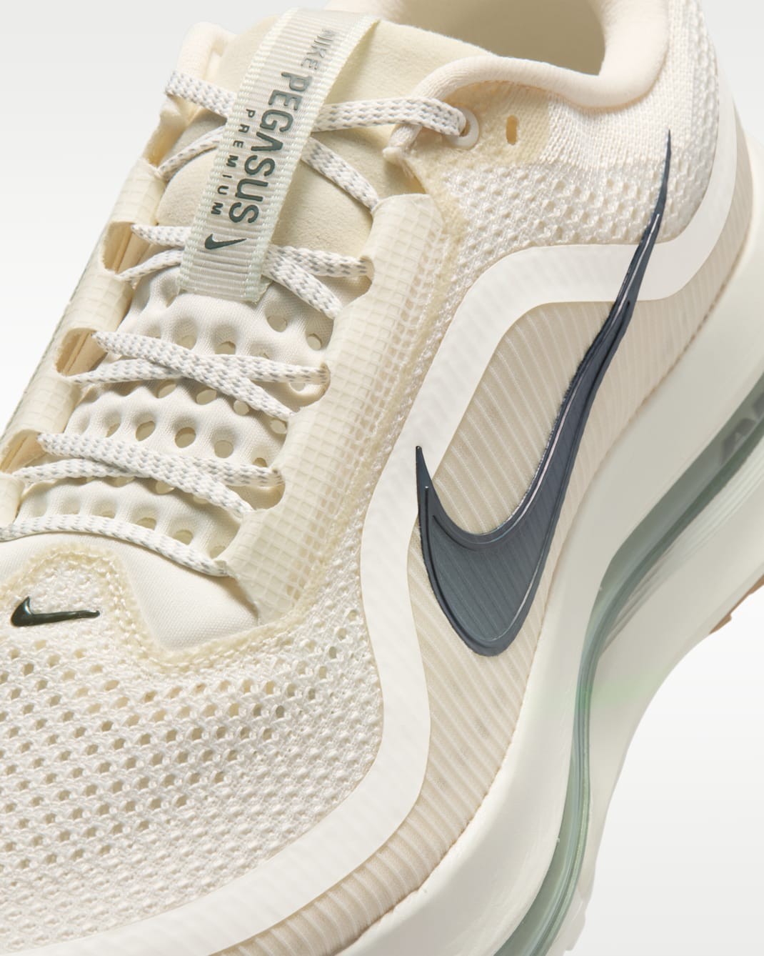 HQ2592-106 Nike Pegasus Premium Pearl IvoryBlack (Men's)