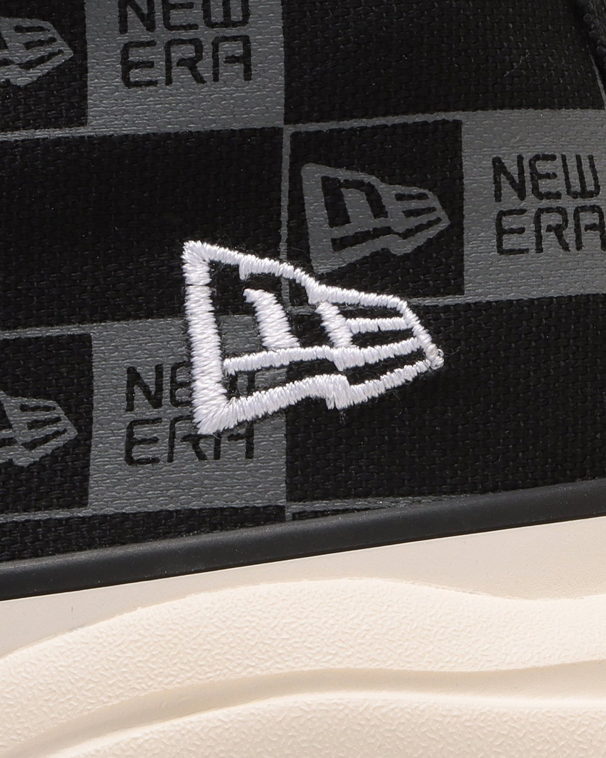 31312420 New Era Converse All Star Surgetrainer Hi Black (Men's)