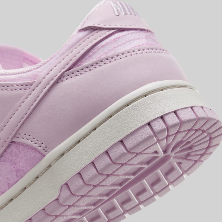 HJ5870-600 Nike Dunk Low Regal Pink (Women's)