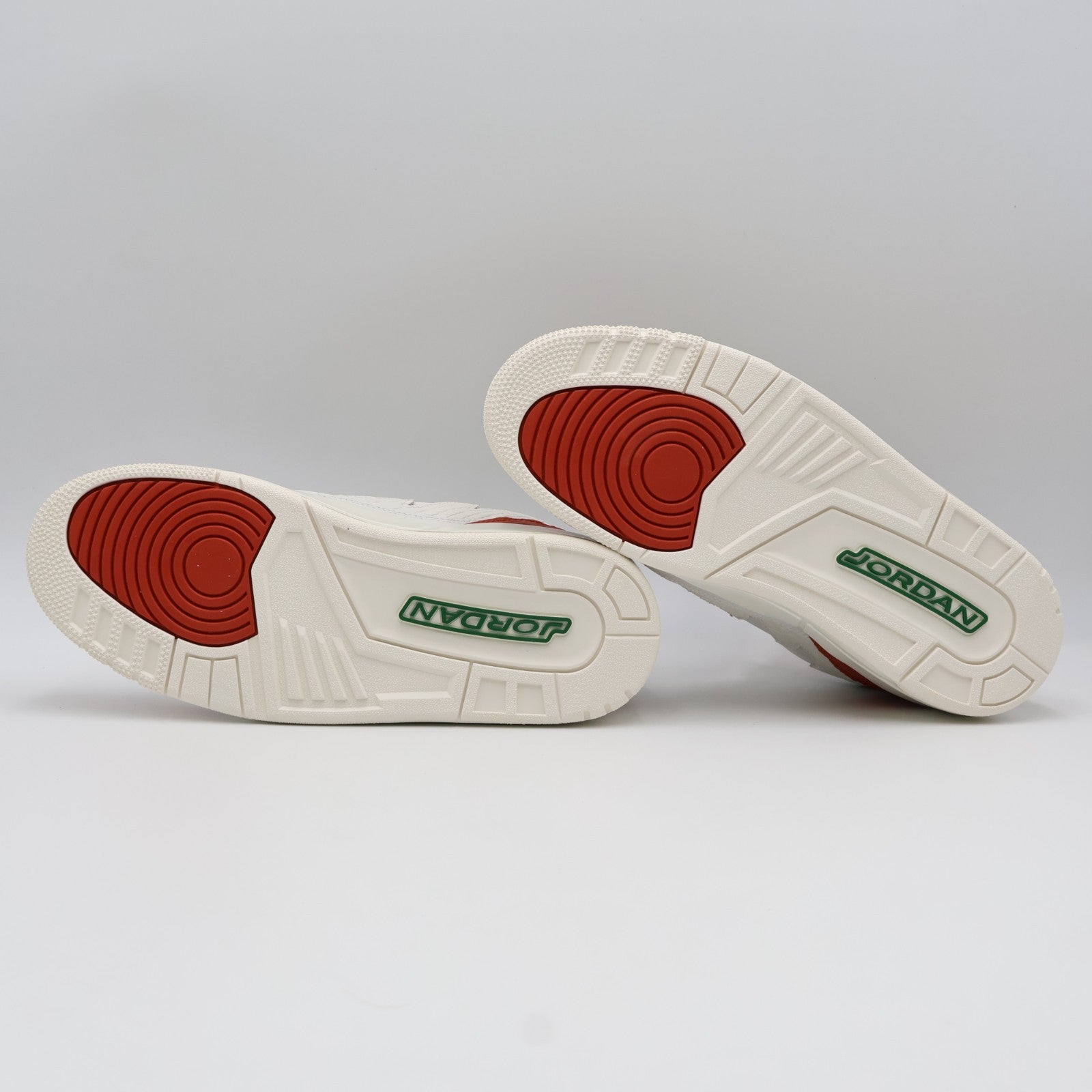 IO1752-100 Nike Air Jordan 3 Retro Mex El Vuelo (Men's)