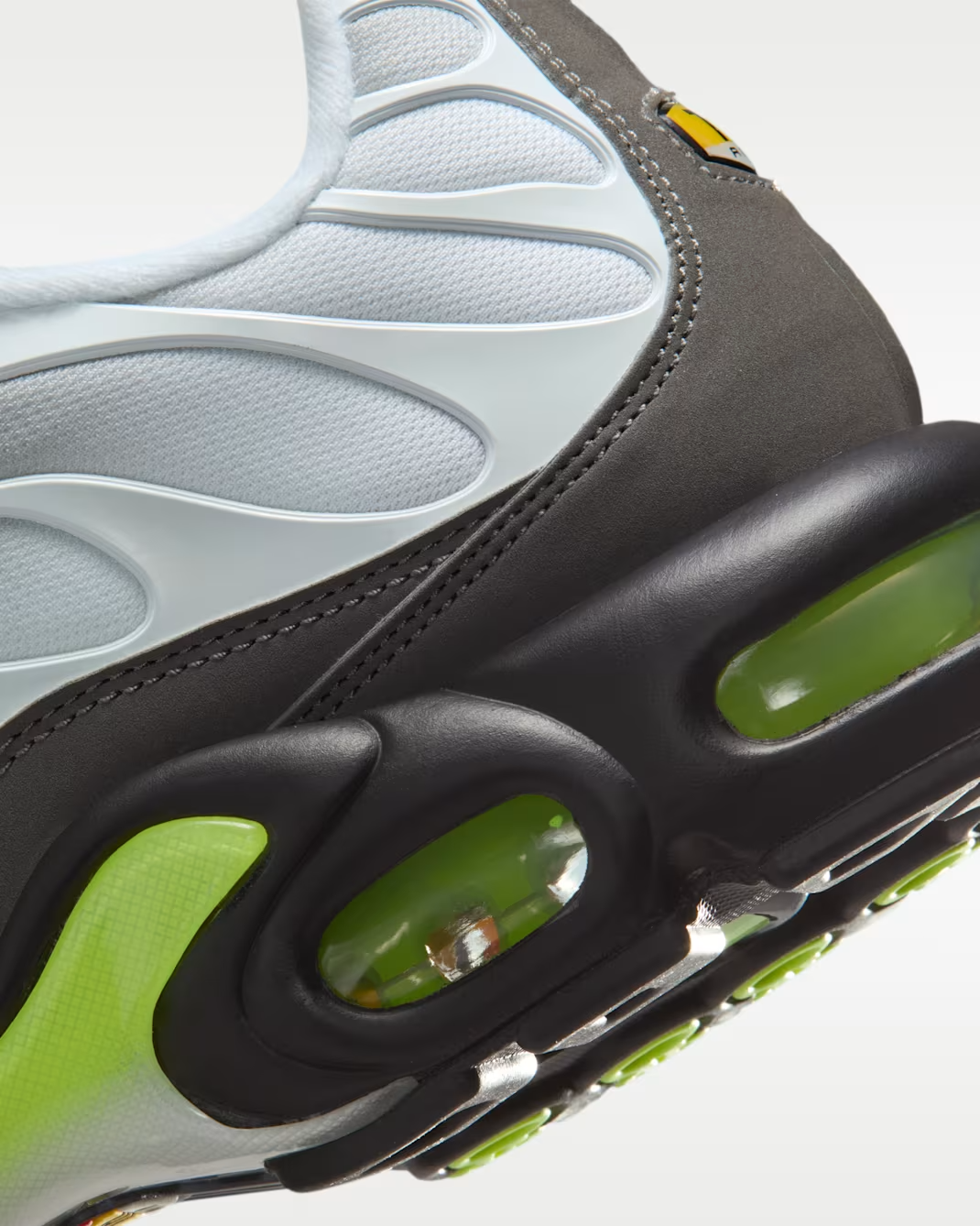 IQ0288-100 Nike Air Max Plus Neon (Men's)