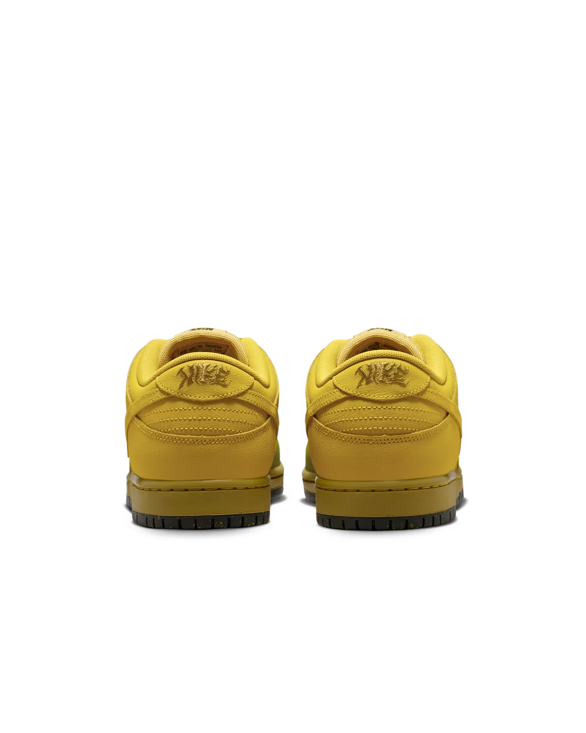 IO0427-300 Nike SB Dunk Low Pro "Saffron Quartz" (Men's)