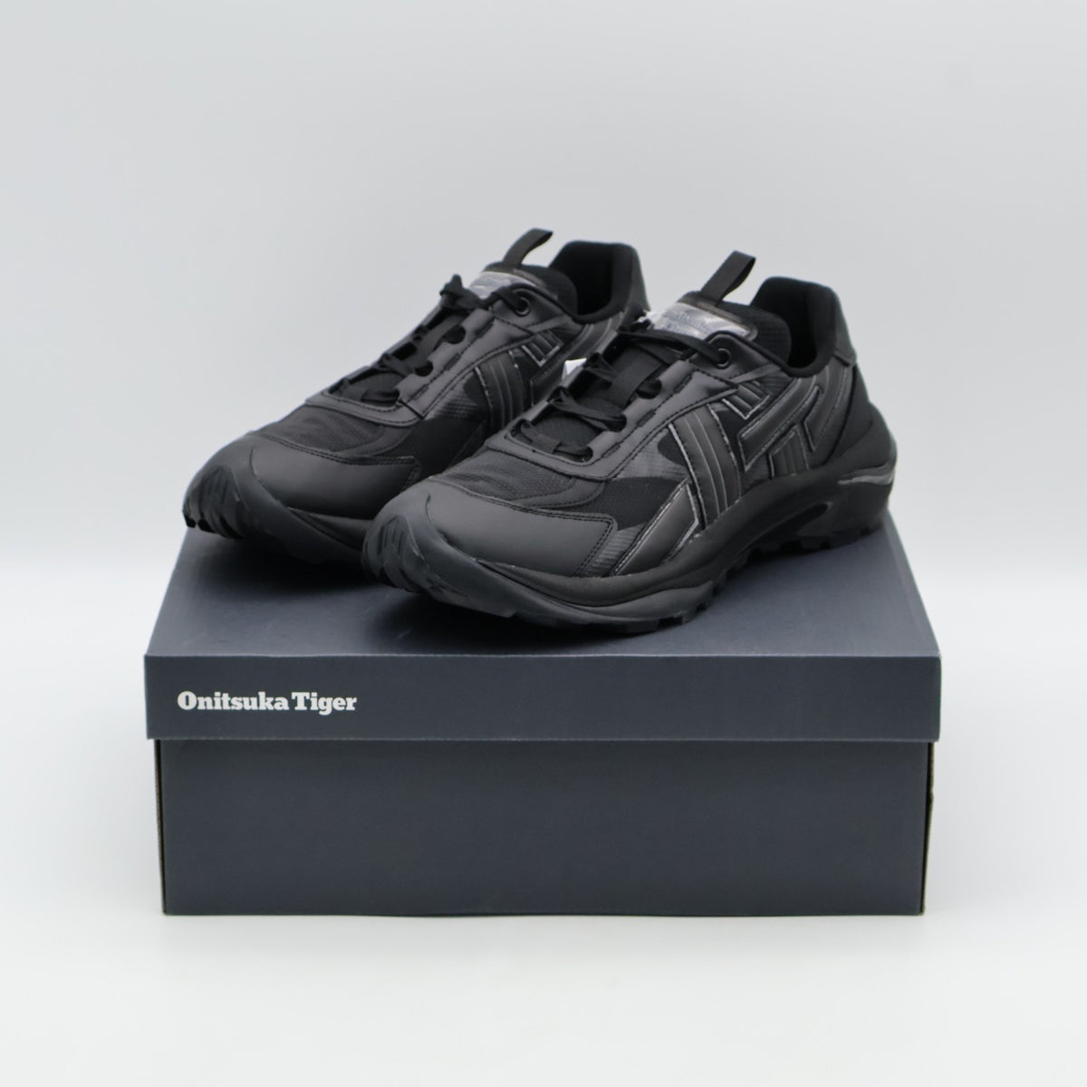 1183C612-001 Onitsuka Tiger Tigtrail RS Black Black (Men's)