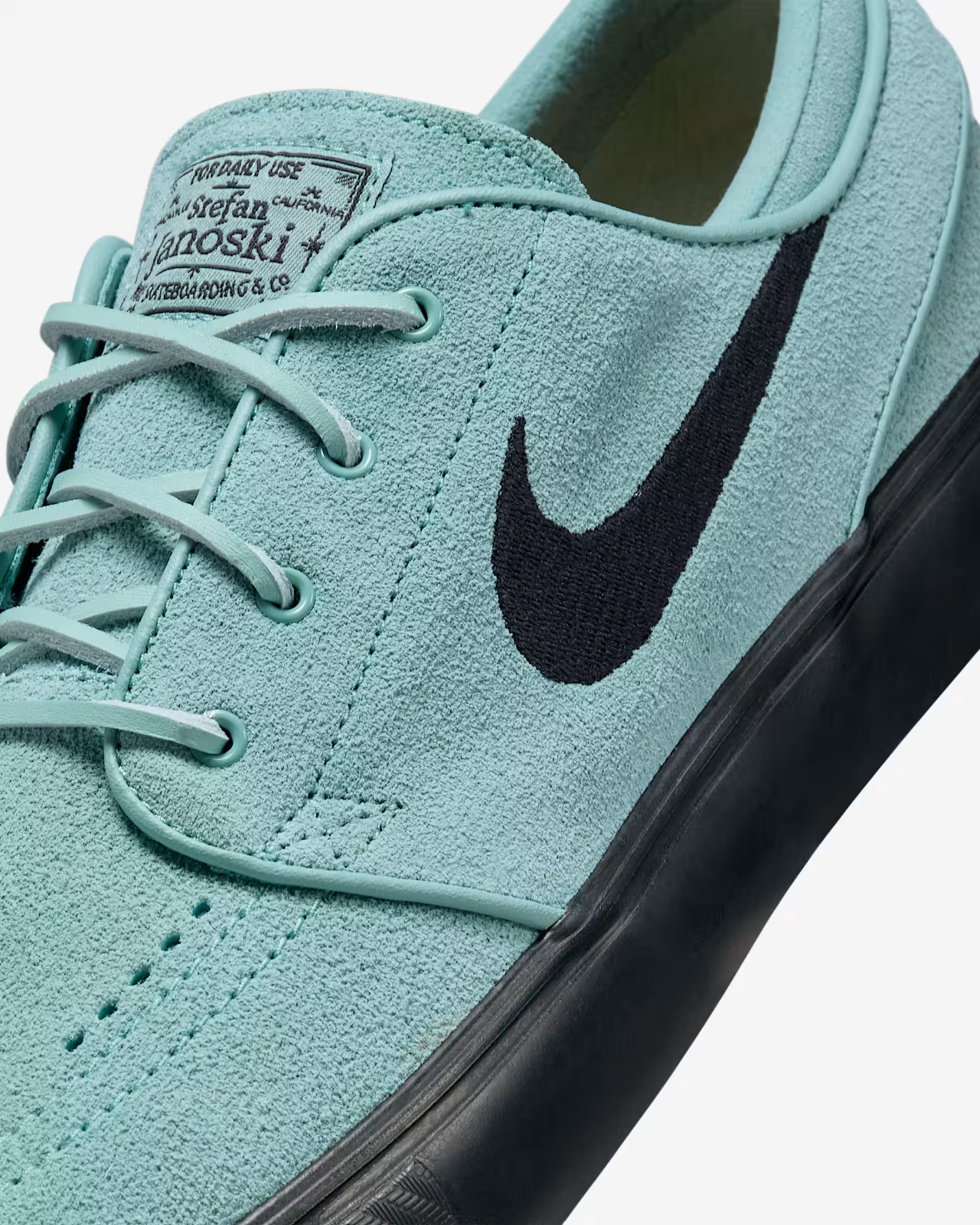 FD6757-004 Nike SB Zoom Janoski OG+ Cannon Black Gum Light Brown Black  (Men's)
