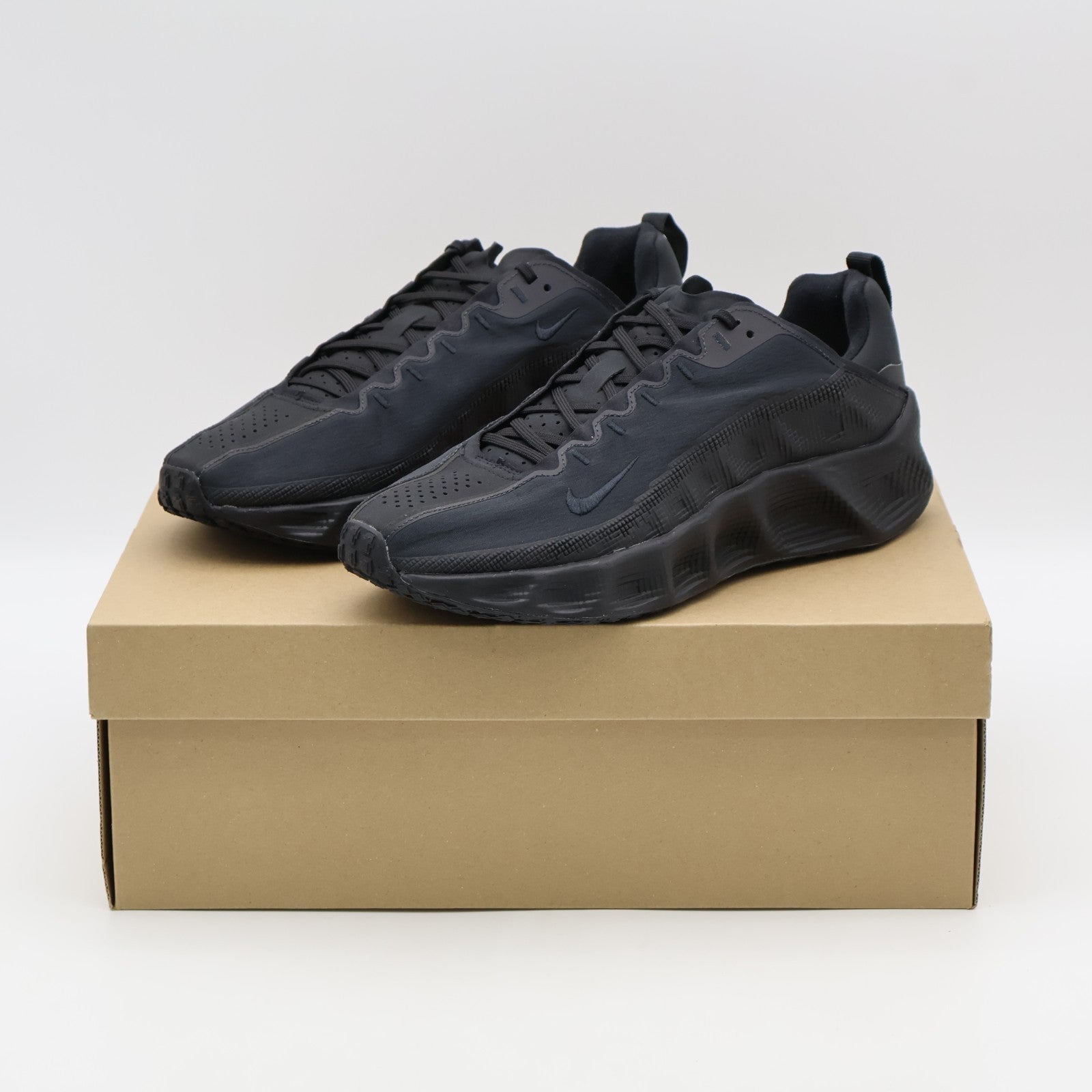 DX4215-005 Nike Ava Rover Triple Black Anthracite (Men's)