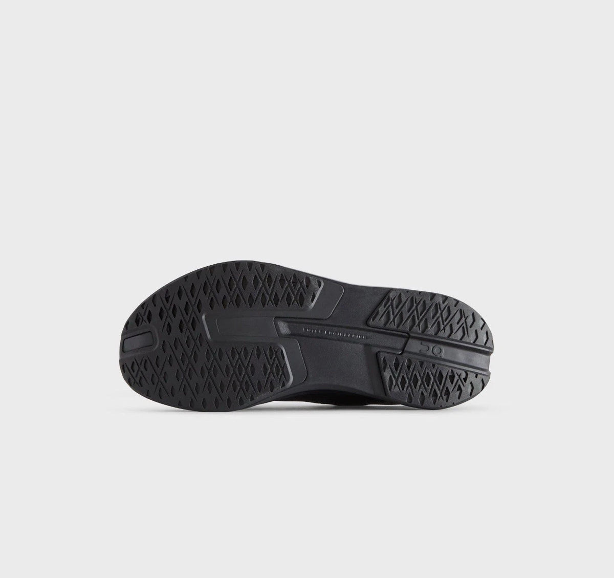 3MG31191043 KITH x On K-Tech 3 "Black" (Men's)
