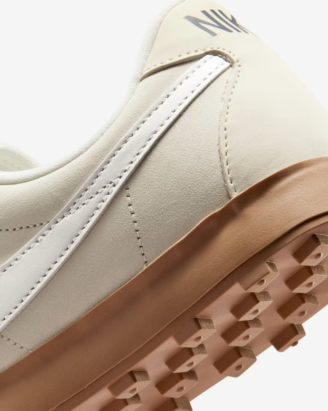 IH2341-100 Nike Astrograbber Coconut Milk Gum Light Brown (Men's)