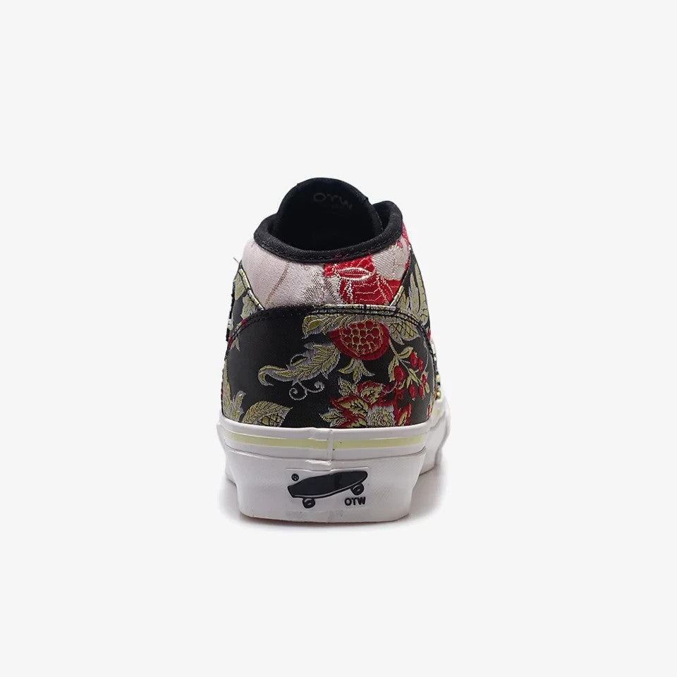 VN00110EBLK OTW by Vans Half Cab 33 Decon Vibram Floral "Black" (Men's)