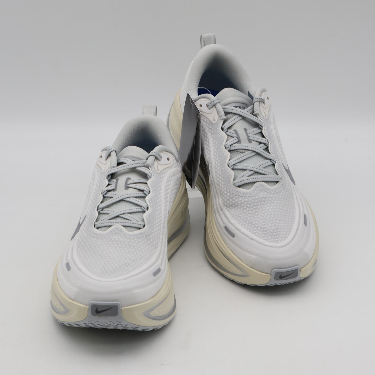 IQ0308-094 Nike Vomero Plus Platinum Tint Reflect Silver (Men's)