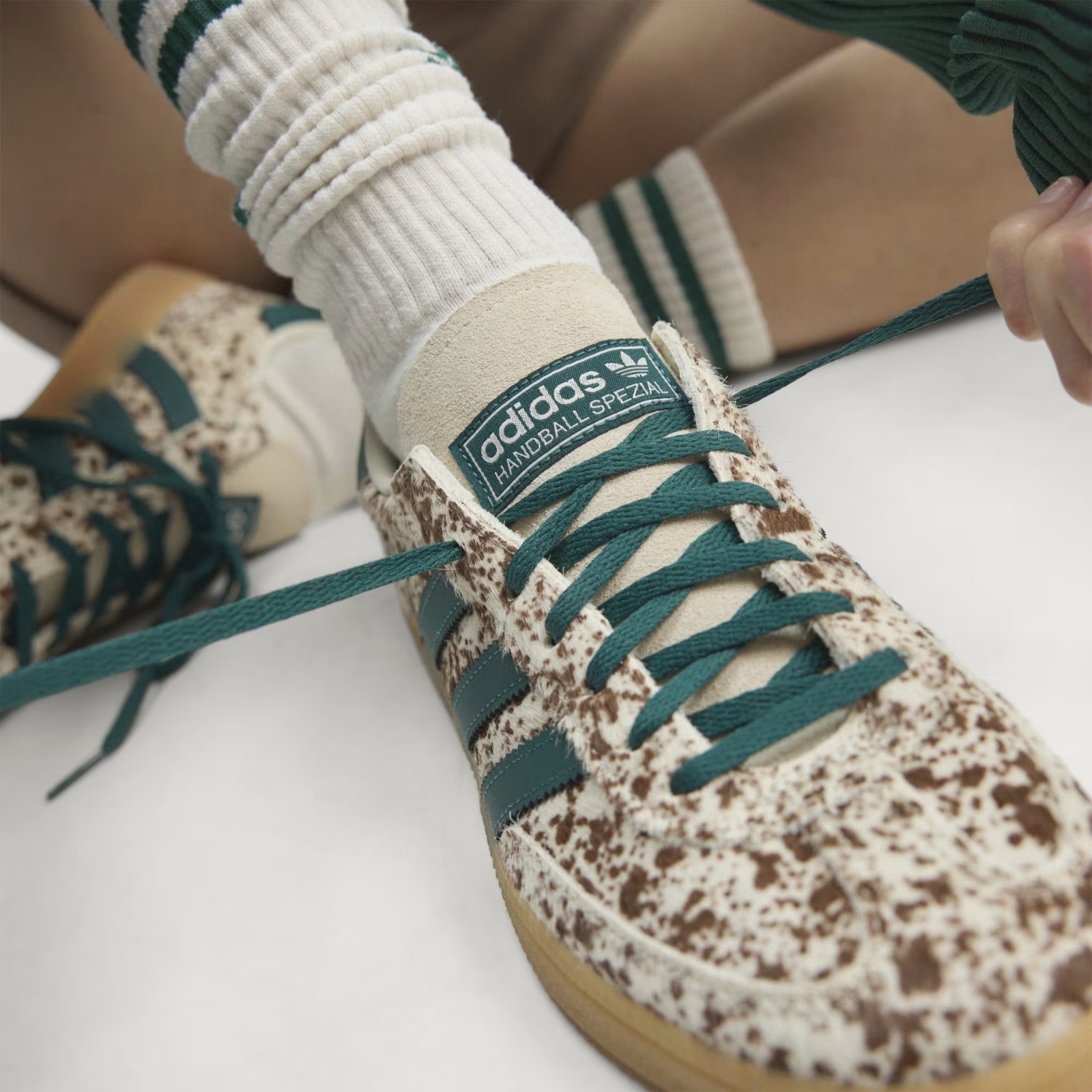 KI2181 adidas Handball Spezial "Off White/Rich Green/Dark Brown" (Women's)