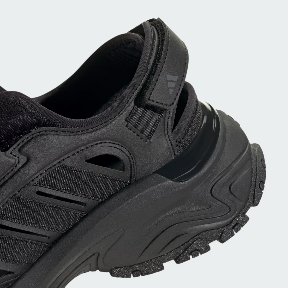 JP8896 adidas Sneaker Sandal Core Black Grey Six Grey Six (Men's)