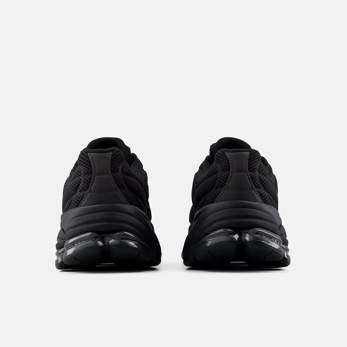 U50302J5 New Balance 5030 "Black/Black Metallic" (Men's)