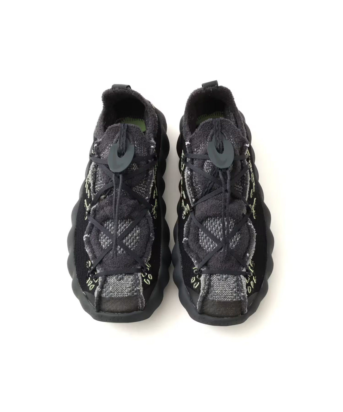 IR2176-002 Nike Mind 002 FK QS "Black/Dk Smoke Grey" (Men's)