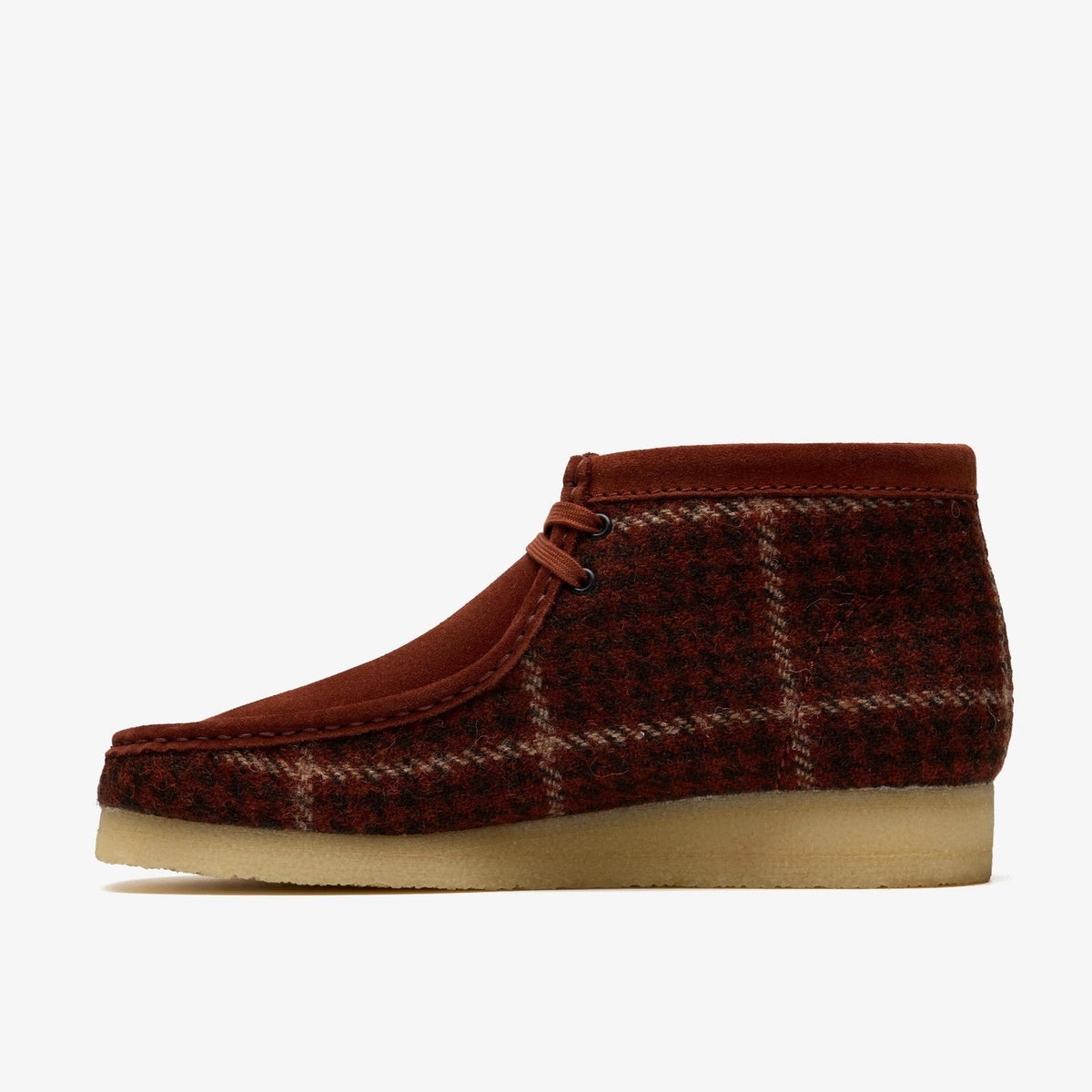 26182793 Harris Tweed Ã Clarks Wallabee Boot Rust Tweed Combi ( Men's )