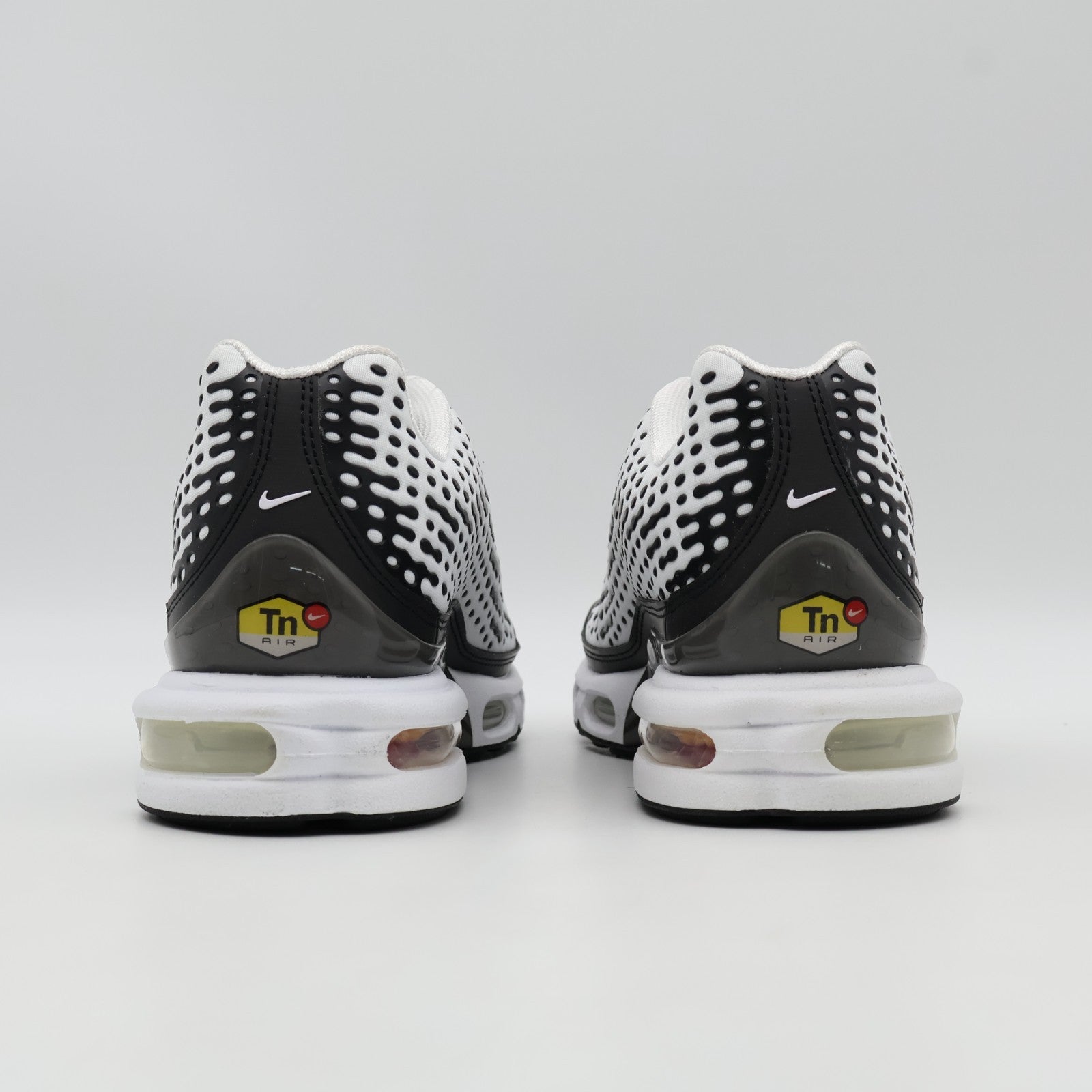 HQ2197-100 Nike Air Max Plus 7 White Black (Men's)