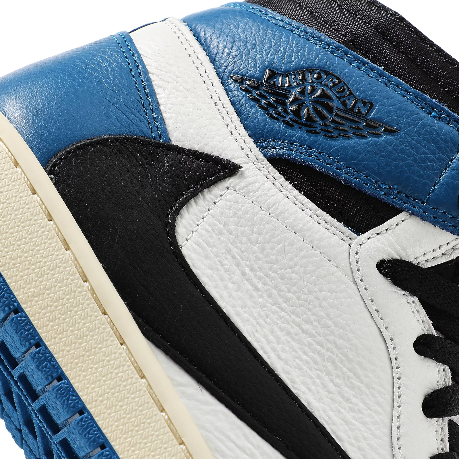 DH3227-105 Travis Scott Ã fragment design Ã Nike Air Jordan 1 Retro High (Men's)