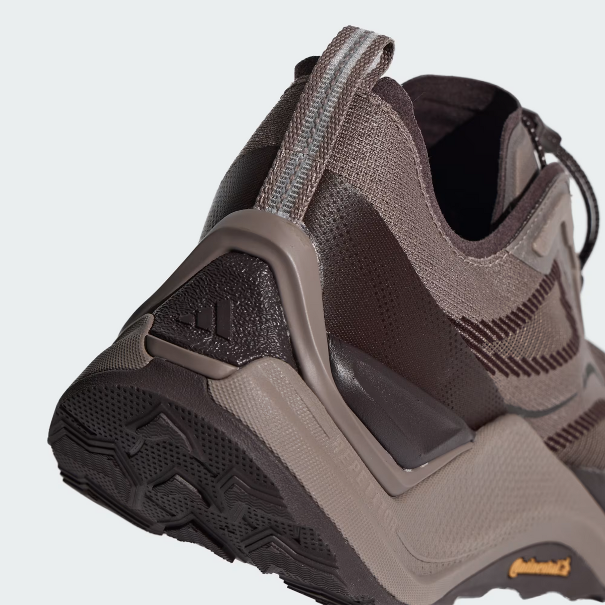 KI1522 adidas HOLO PEAK (Men's)