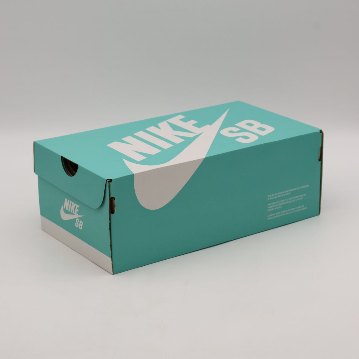 HF3066-200 Nike SB Mallo TE Shoes (Men's)