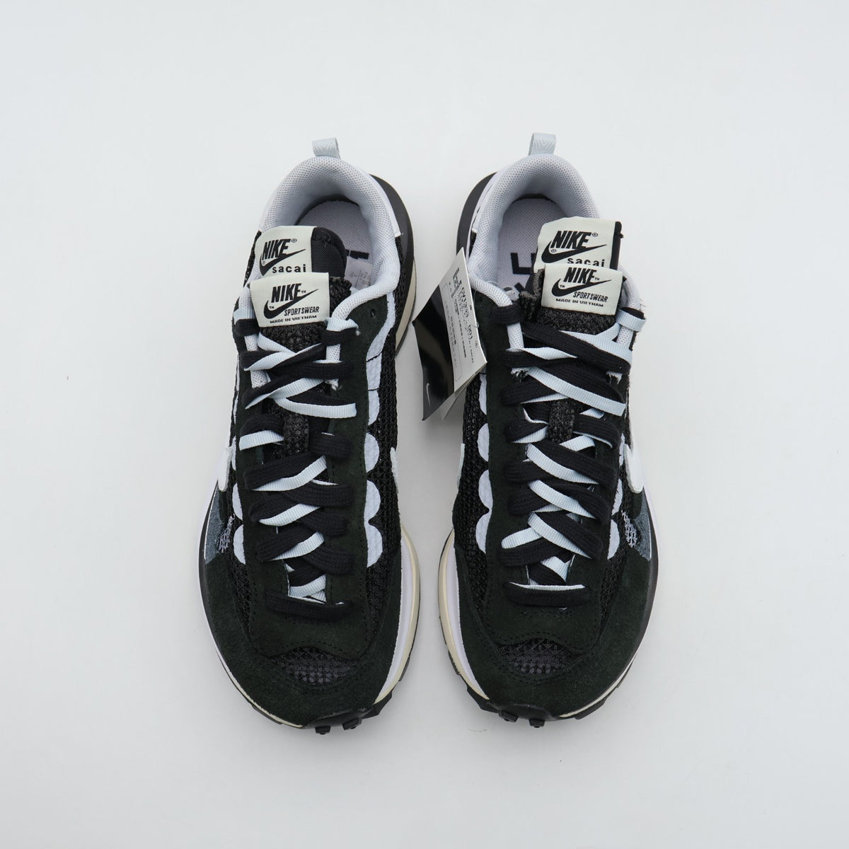 CV1363-001 sacai Ã Nike Vapor Waffle "Black and White" (Men's)