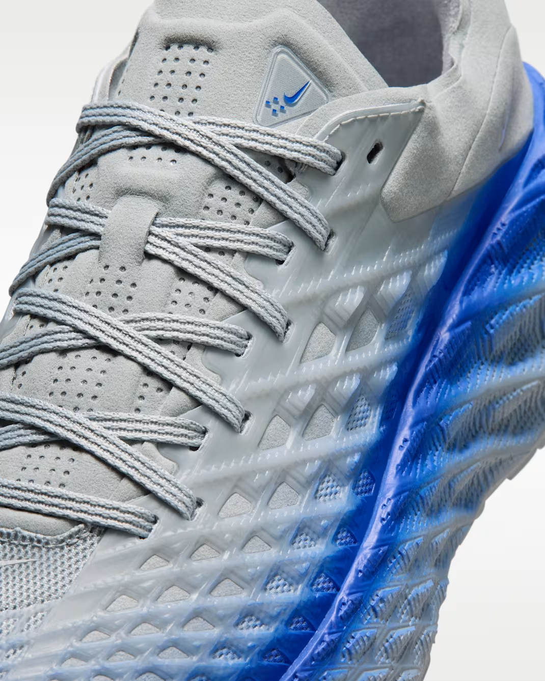 IM1973-001 Nike Ava Edge "Vast Grey/Racer Blue" (Men's)
