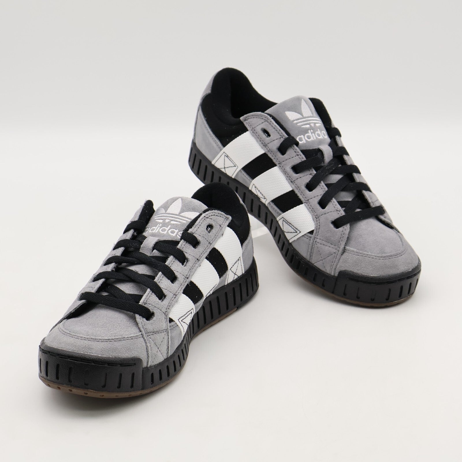 IH2228 adidas Originals Lawsuit Grey Core White (Men's)