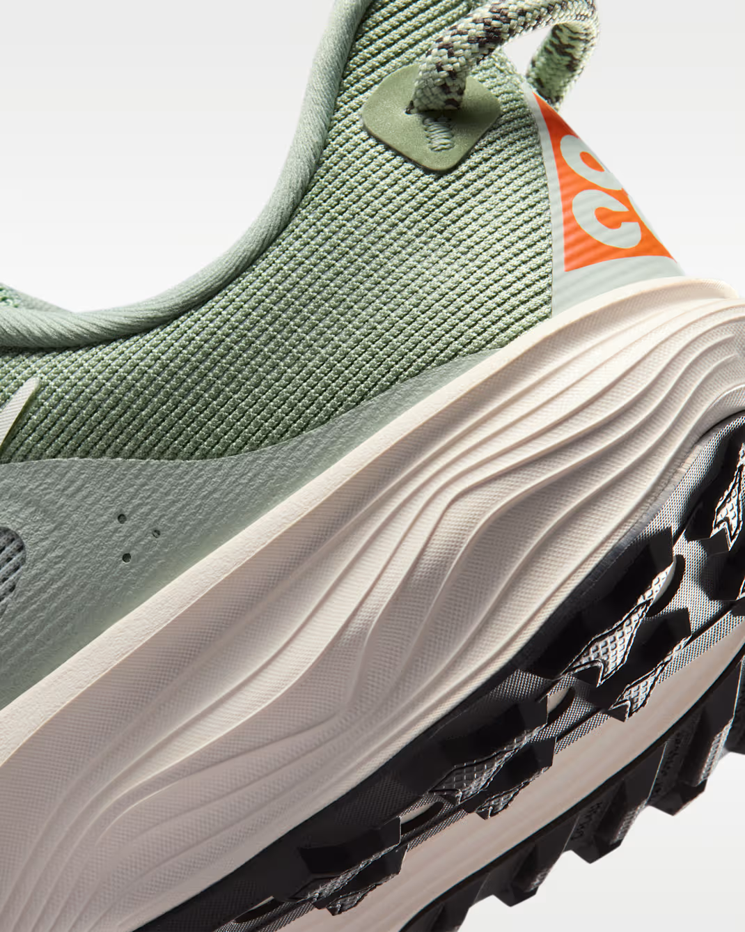 HV8121-310 Nike ACG Pegasus Trail Jade Horizon (Women's)