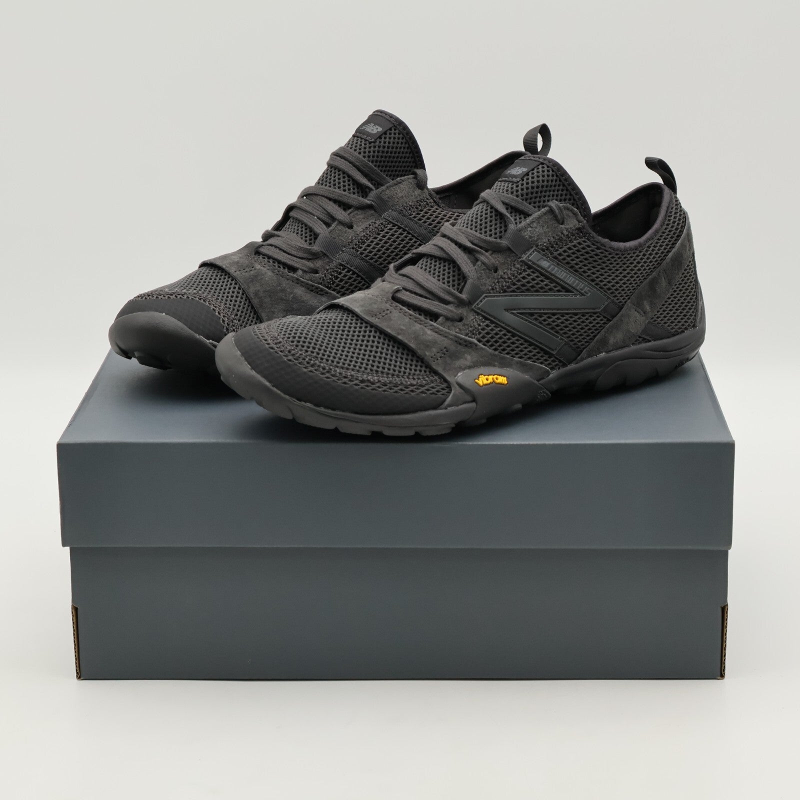 MT10OAC New Balance MT10 Black Castlerock (Men's)